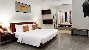 Lynnaya Urban River Resort