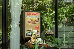 Lynnaya Urban River Resort