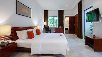 Lynnaya Urban River Resort