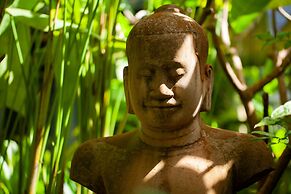 Lynnaya Urban River Resort