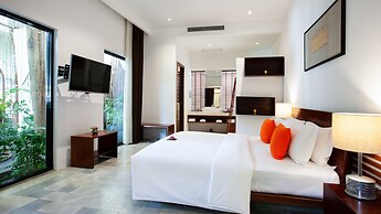 Lynnaya Urban River Resort