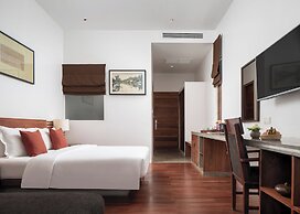 Lynnaya Urban River Resort