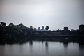 Lynnaya Urban River Resort