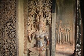 Lynnaya Urban River Resort