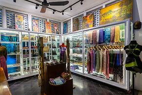 Lynnaya Urban River Resort