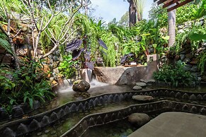 Lynnaya Urban River Resort