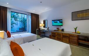 Lynnaya Urban River Resort