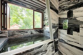 Ao Cho Grandview Hideaway Resort