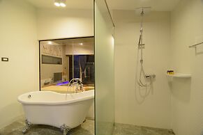 Ao Cho Grandview Hideaway Resort