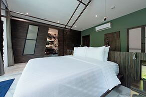 Ao Cho Grandview Hideaway Resort