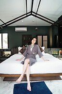 Ao Cho Grandview Hideaway Resort