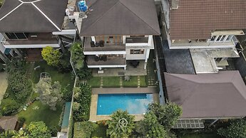 Morning Glory Mountain View 4BR Villa with Pool