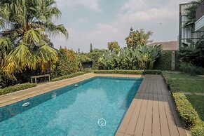 Morning Glory Mountain View 4BR Villa with Pool