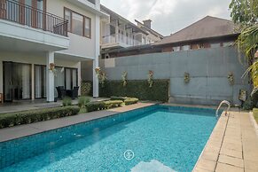 Elok Villa 4 Bedrooms with a Private Pool