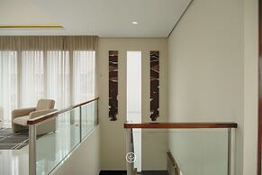 Morning Glory Mountain View 4BR Villa with Pool