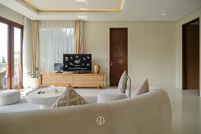 Morning Glory Mountain View 4BR Villa with Pool