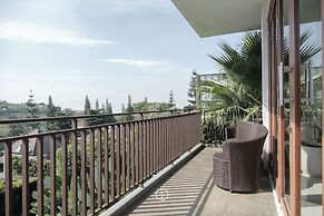 Morning Glory Mountain View 4BR Villa with Pool