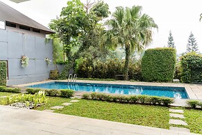 Morning Glory Mountain View 4BR Villa with Pool