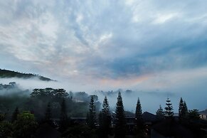 Morning Glory Mountain View 4BR Villa with Pool