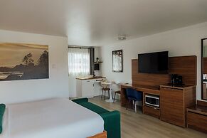 Ucluelet Wildwood Inn