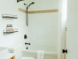 Ucluelet Wildwood Inn