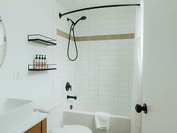 Ucluelet Wildwood Inn