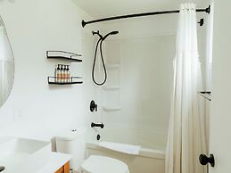 Ucluelet Wildwood Inn