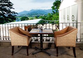 La Riviera Hotel B&B