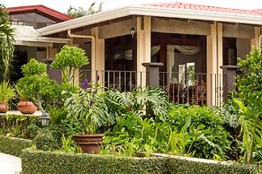 La Riviera Hotel B&B
