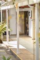 La Riviera Hotel B&B