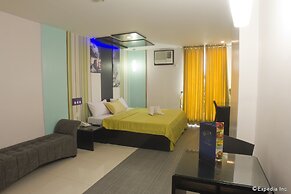 Hotel DreamWorld North EDSA