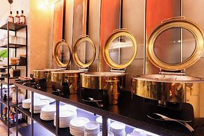 Hotel DreamWorld North EDSA