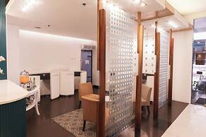 Hotel DreamWorld North EDSA