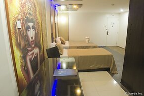 Hotel DreamWorld North EDSA