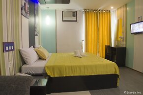 Hotel DreamWorld North EDSA