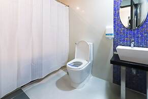 Hotel DreamWorld North EDSA