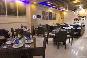 Hotel DreamWorld North EDSA