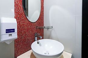 Hotel DreamWorld North EDSA