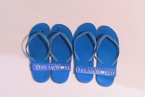 Hotel DreamWorld North EDSA