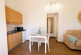 Naika Studios & Apartments