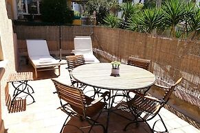 Naika Studios & Apartments