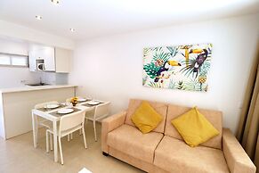 Naika Studios & Apartments