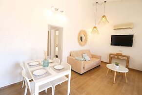 Naika Studios & Apartments