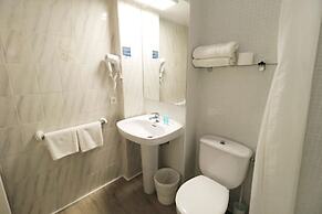 Naika Studios & Apartments