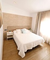 Naika Studios & Apartments