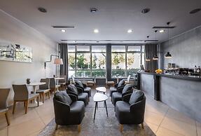 BLEECKER Hotels