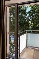BLEECKER Hotels