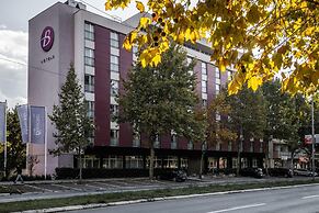 BLEECKER Hotels