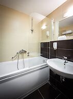 BLEECKER Hotels