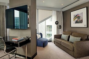 Montcalm East, Autograph Collection